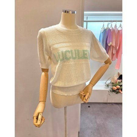 레터링 라운드 펀칭 니트