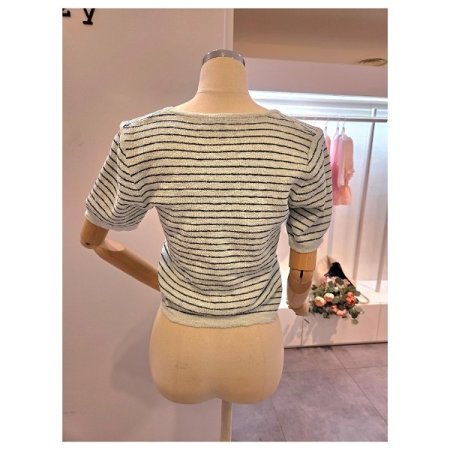 스퀘어넥 줄무늬 니트