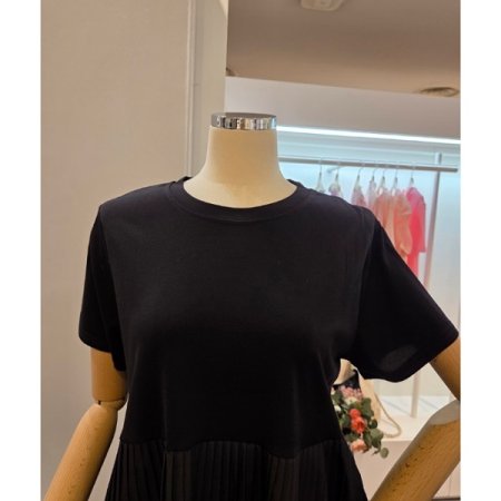 배색 플리츠 라운드 티셔츠