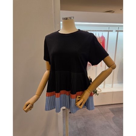 배색 플리츠 라운드 티셔츠