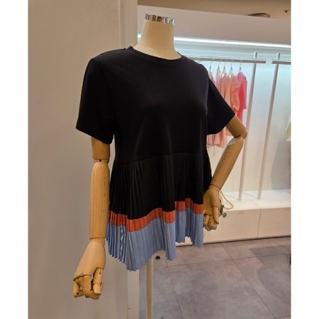 배색 플리츠 라운드 티셔츠