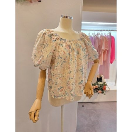 레이스 플라워 셔링 블라우스