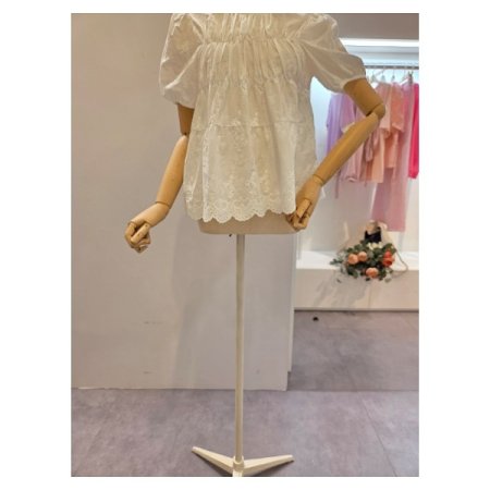 꽃자수 레이스 블라우스