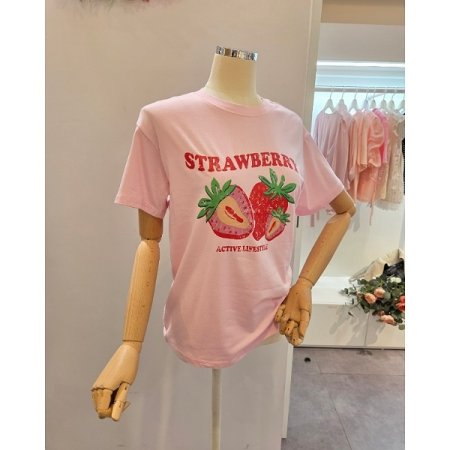 딸기 라운드넥 티셔츠