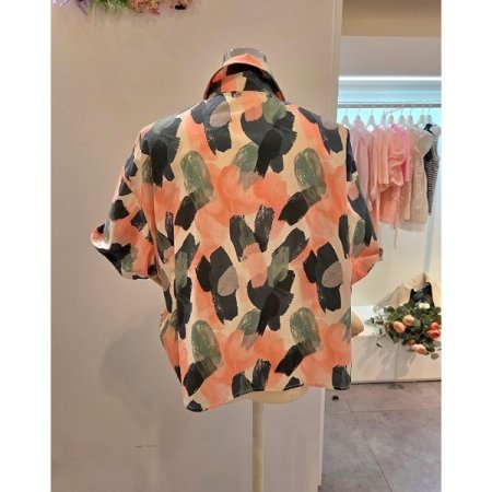 페인트 카라 셔츠