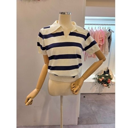 슬릿 카라 스트라이프 니트