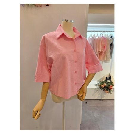 뒷 핀턱 로고 셔츠