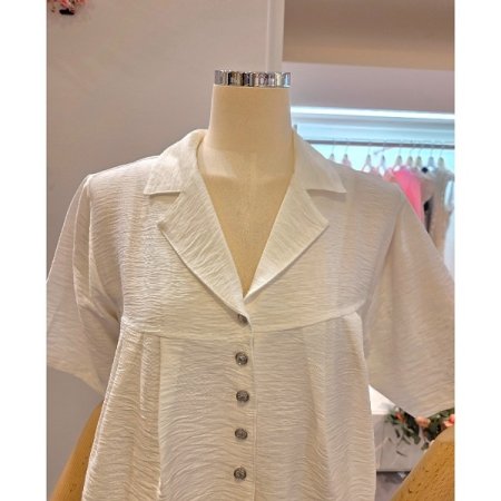 핀턱 에이라인 카라 블라우스