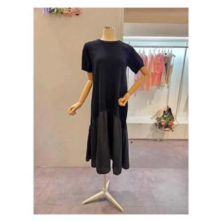 밑단 배색 니트 원피스