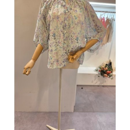 넥 리본 플라워 블라우스