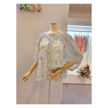 넥 리본 플라워 블라우스