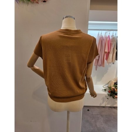 넥 장식 반팔 니트