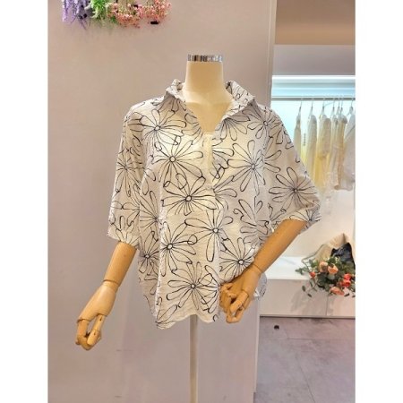 블랙 플라워 카라 셔츠