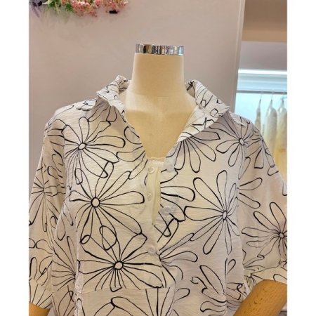 블랙 플라워 카라 셔츠