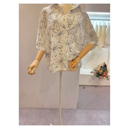 블랙 플라워 카라 셔츠