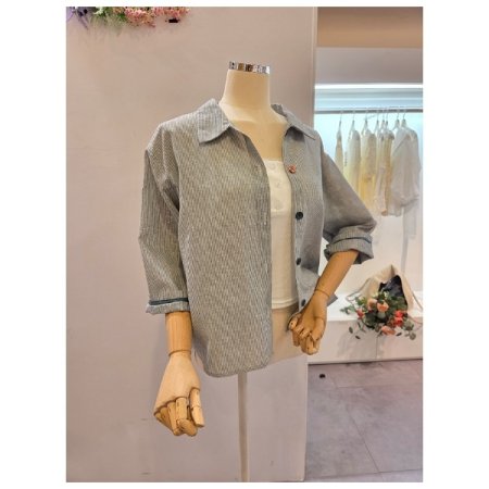 백 레터링 스트라이프 셔츠