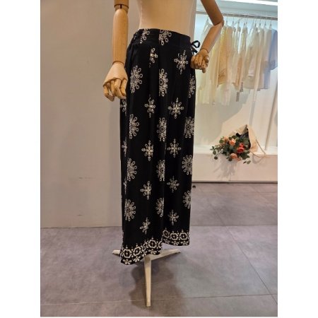 사이드 리본 프린트 와이드팬츠