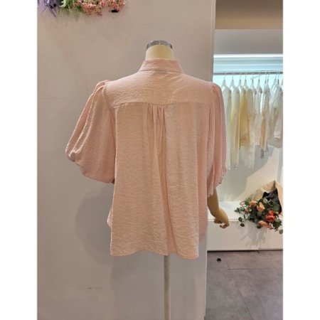 벌룬소매 셔링 블라우스