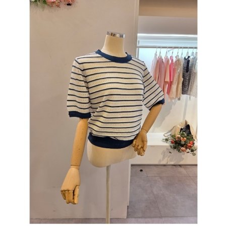 스트라이프 라운드넥 티셔츠