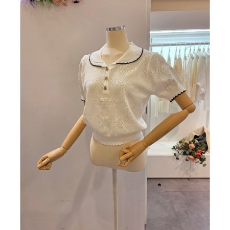 라운드카라 티셔츠