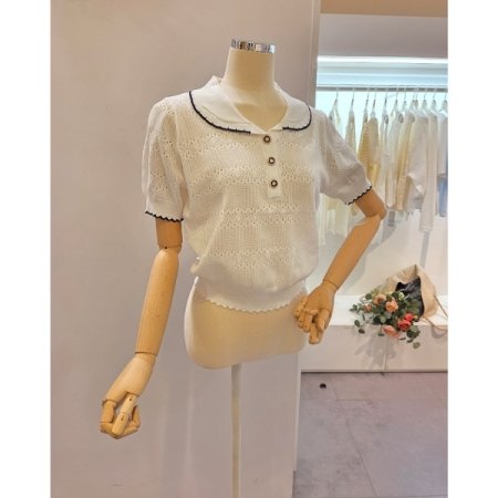 라운드카라 티셔츠