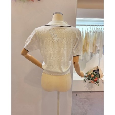 라운드카라 티셔츠