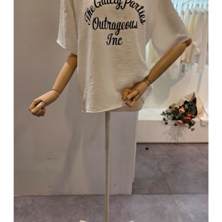 라운드넥 레터링 티셔츠