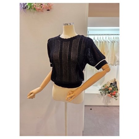 물결 배색 펀칭 니트