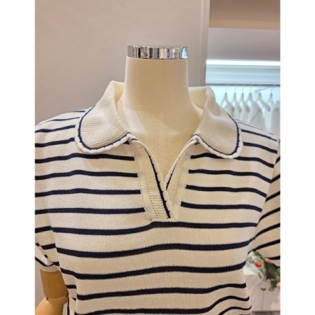 슬릿 카라 스트라이프 니트