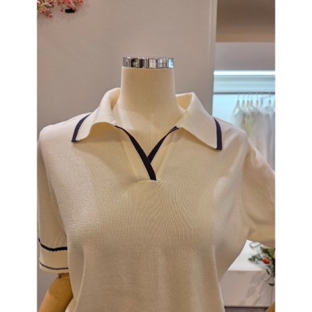 배색 카라 슬릿 니트