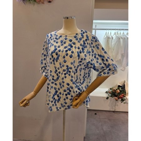 컬러 나뭇잎 블라우스