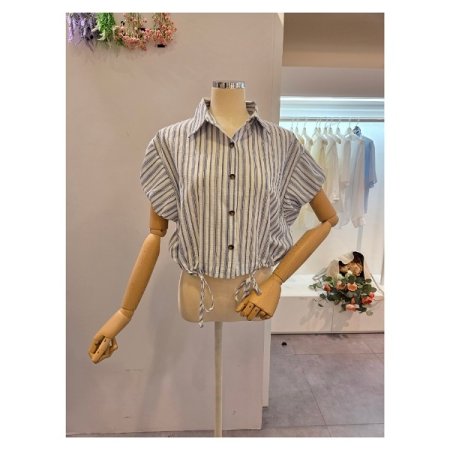 캡소매 줄지 스트링 셔츠