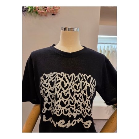 하트 프린트 라운드티셔츠
