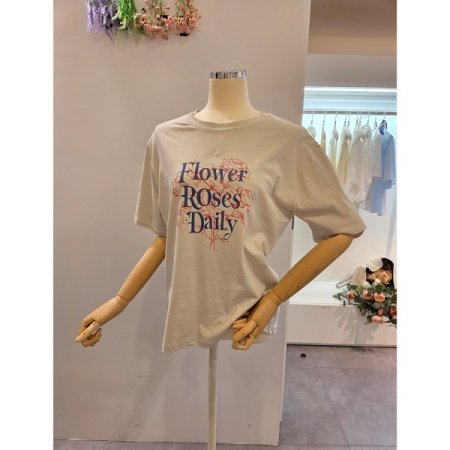 플라워레터링 라운드 티셔츠