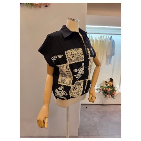 레이스자수 캡소매 셔츠