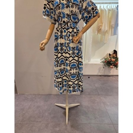 벨티드 카라 프린트 원피스