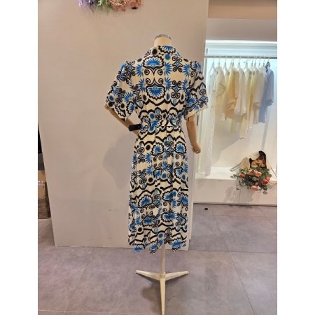 벨티드 카라 프린트 원피스