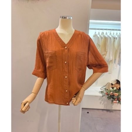 브이넥 양포켓 블라우스