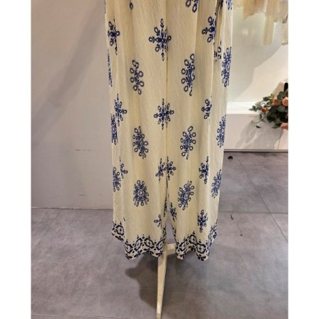 뒷 밴딩 패턴 와이드 팬츠