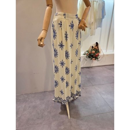 뒷 밴딩 패턴 와이드 팬츠