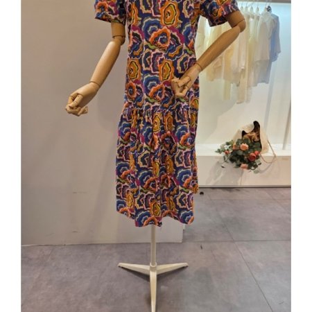 라운드넥 컬러풀 프린트 원피스