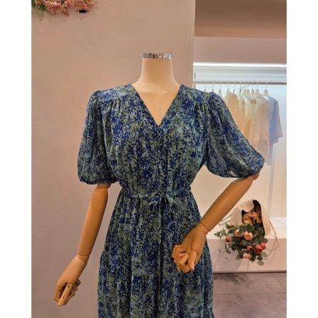 브이넥 퍼프 스트링 원피스