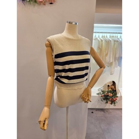 스트라이프 민소매 니트