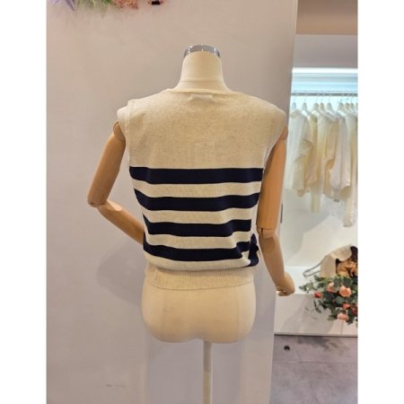 스트라이프 민소매 니트