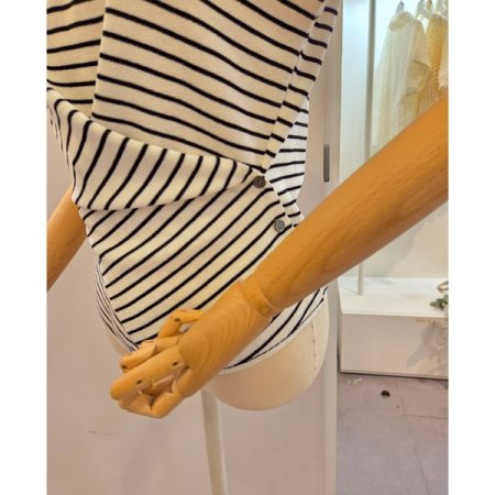 캡소매 언발 스트라이프 니트