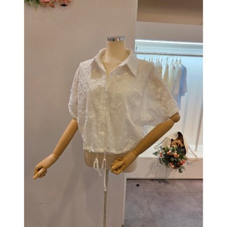 꽃 자수 스트링 블라우스