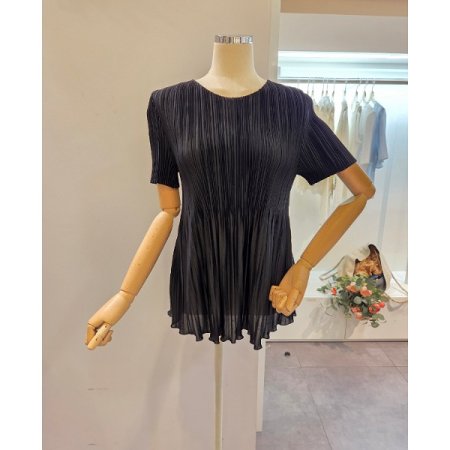 플리츠 라운드 블라우스