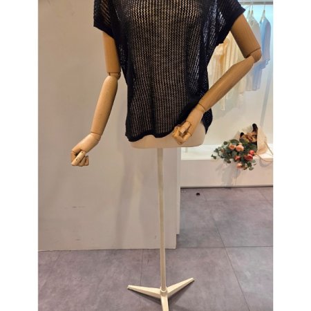 백 브이 망 니트