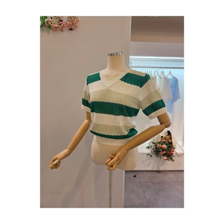 배색 스트라이프 브이넥 니트