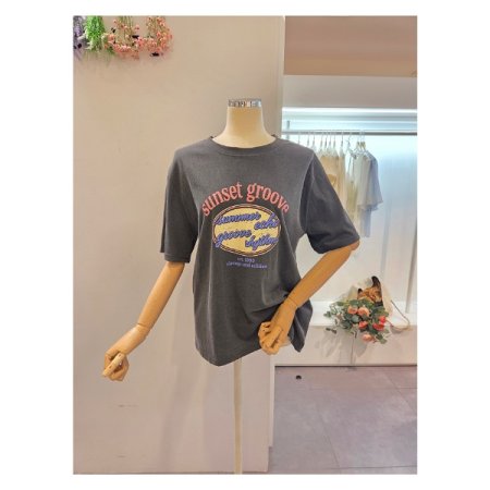 오버핏 레터링 라운드 티셔츠